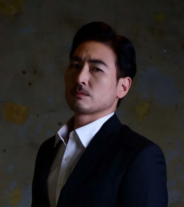 Portrait of South Korean actor Lee Gab-Sun