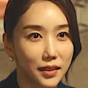 Shin Soo-jung as Kim Eun-hee