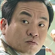 Lee Sung-Wook as Hong Soo-Chul