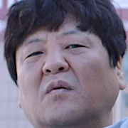 Sung Ji-ru as Seong-taek