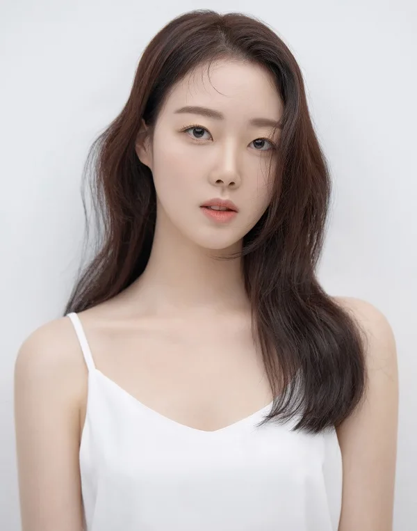 Yoon Da-Young portrait photograph