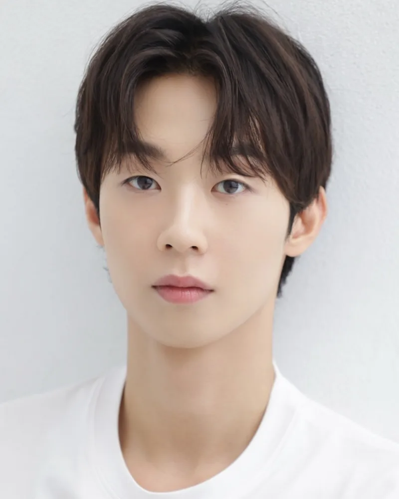 Portrait of South Korean actor Jo Jun-Ho