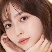 Shiori Akita as Mami Nanami