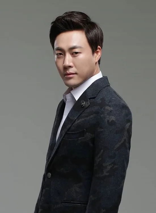 Jung Tae-Ya portrait photograph