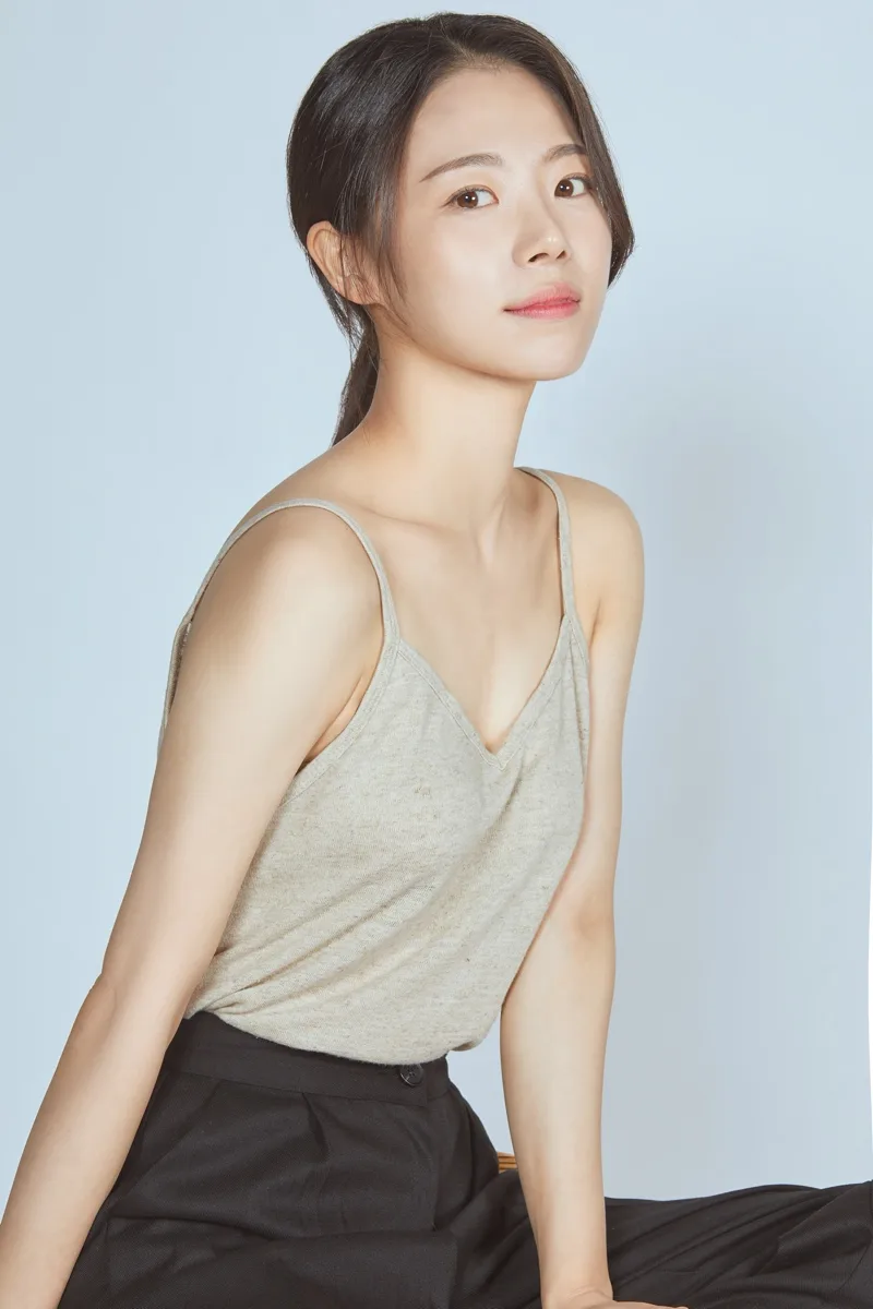 Portrait photograph of actress Kwon Ha-Young
