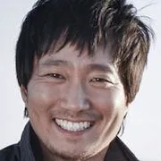 Park Hae-il as In-mo