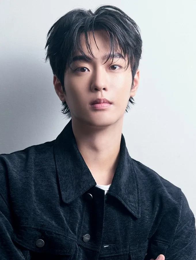 Portrait of South Korean actor Jung Hyun-Min