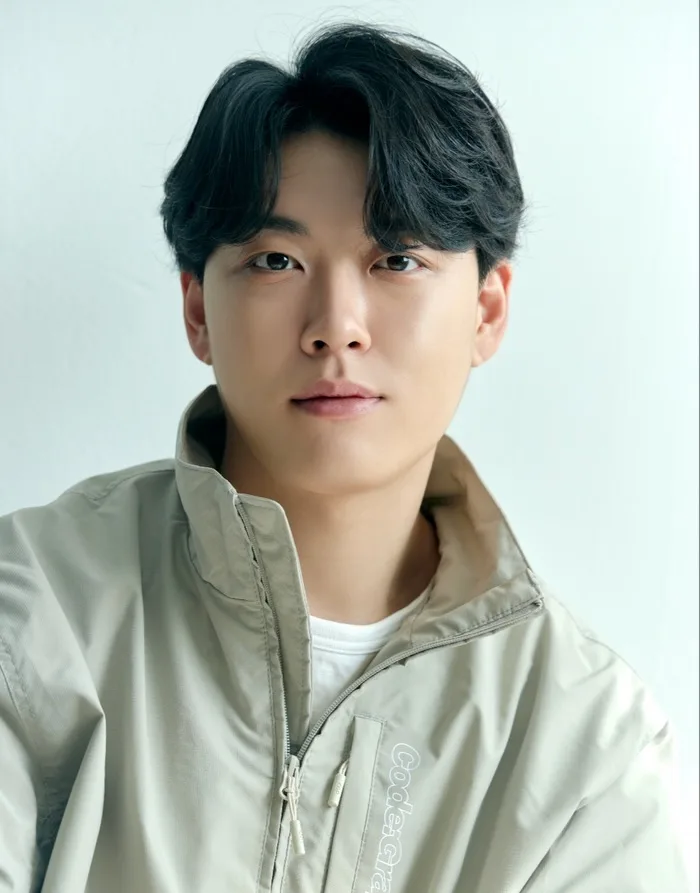 Profile photograph of South Korean actor Woo Mo-Gon