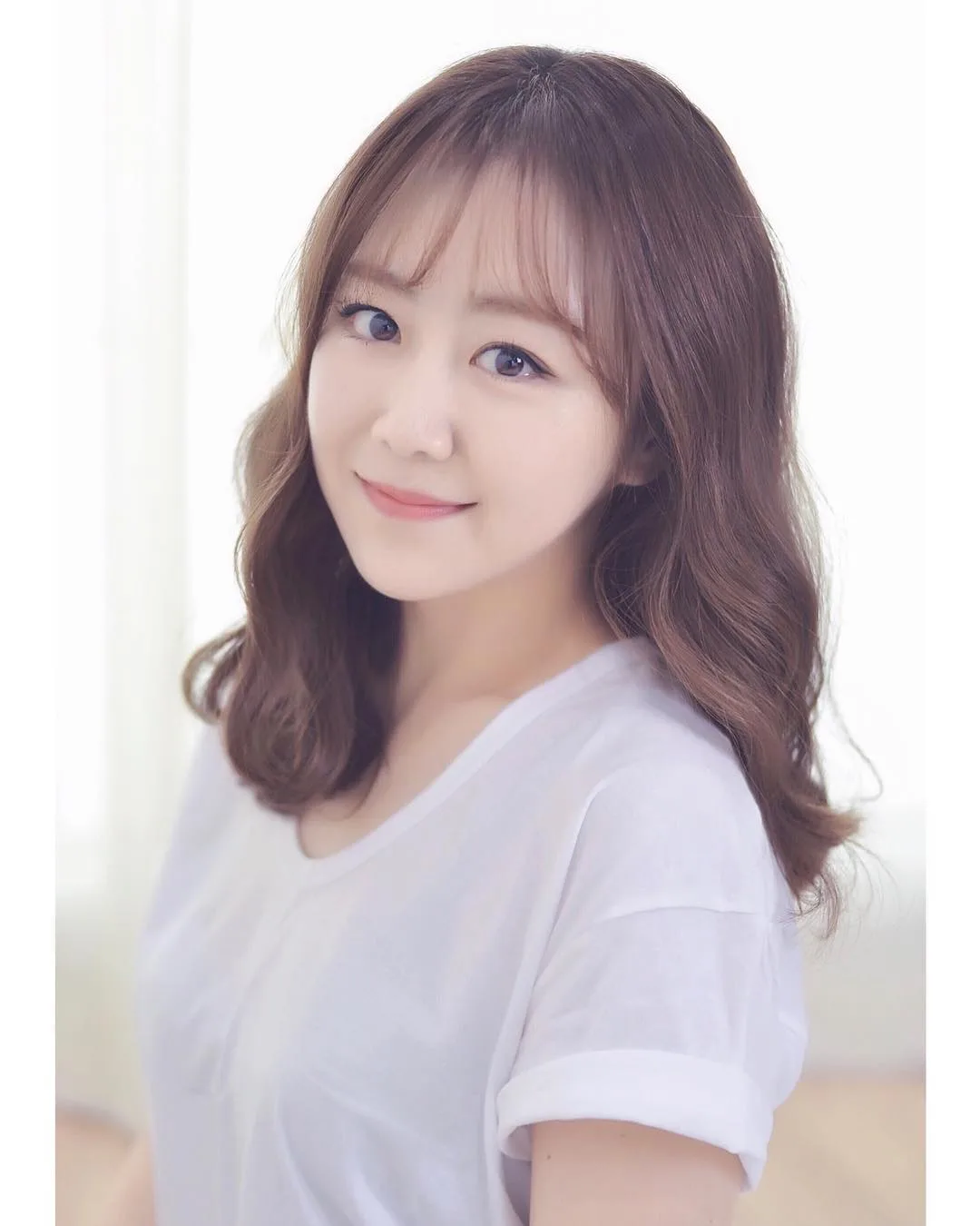 Mi So-Yun 1988 profile photograph