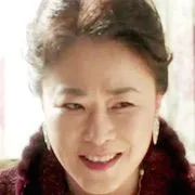 Actress Lee Sun-Joo