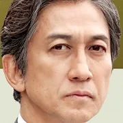 Yu Kamio portrays Manabu Ueda
