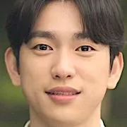 Jin Young portraying Yoo Ba-Bi