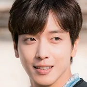 Jung Yong-Hwa as San Ma-Roo