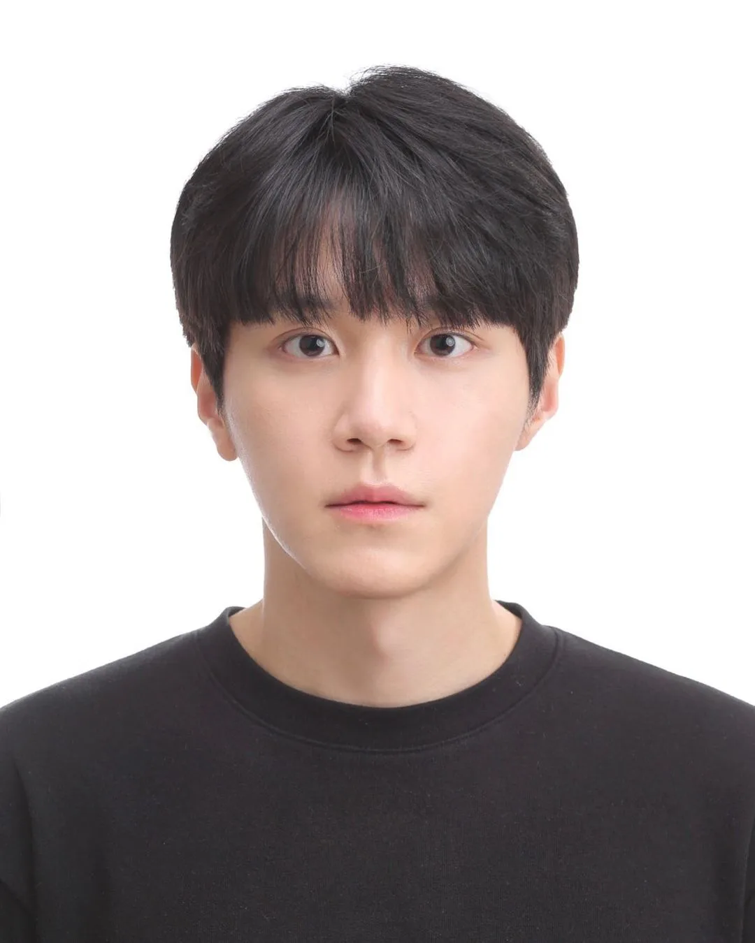 Portrait of South Korean actor Koo Ja-Keon from 1994 profile