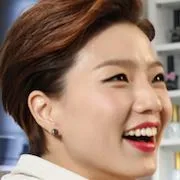 Ahn Young-Mi