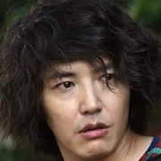 Yoon Sang-Hyun as Shin-Heung