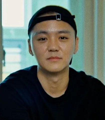Archival photograph associated with actor Kim Hee-Sang dating from 1984