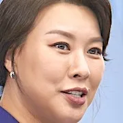 Jung Young-Joo as Moon Hee-Jung