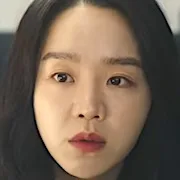 Shin Hae-Sun as Soo-Hyun