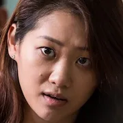 Actress Hyun Jyu-ni