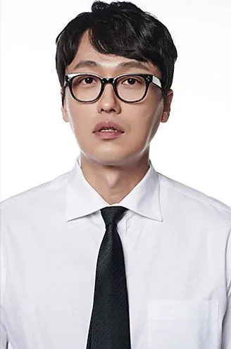 Portrait of Bae Ho-Geun from 1977-p1