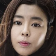 Kim Gyu-ri as Choo Eun-joo