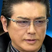 Katsunori Takahashi portraying Masato Ikaruga
