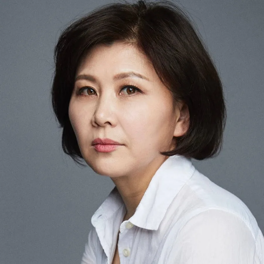 Im Yu-Ran promotional profile photograph