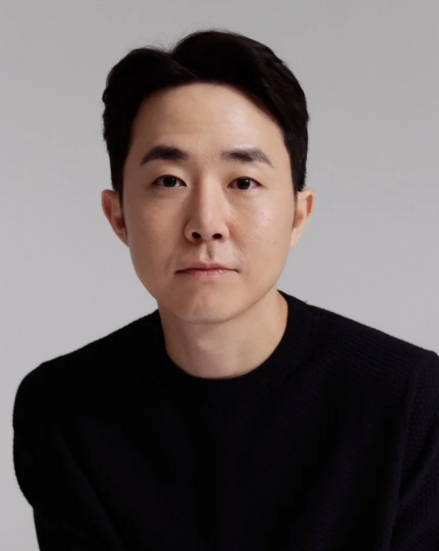 Yoon Jung-Wook portrait profile
