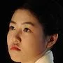 Shim Eun-kyung as Court Lady Sa-wol