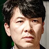 Kim Sang-Kyung as Yoo Jin-Wook