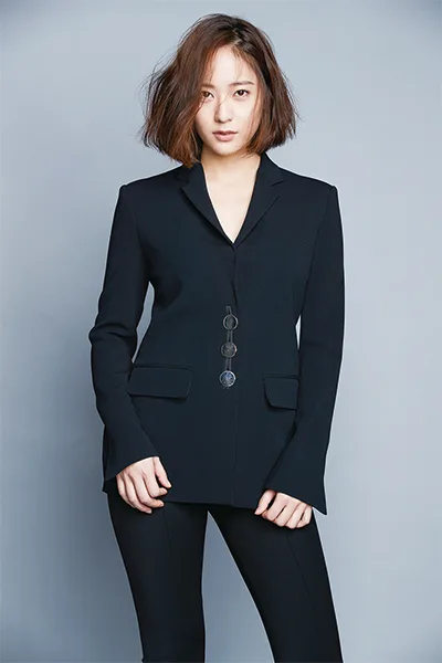 Portrait of Jung Soo-jung (Krystal)