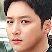 Byun Yo-han as Ko Jung-woo
