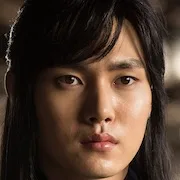 Lee Tae-Ri as Hae Cheon-Bi