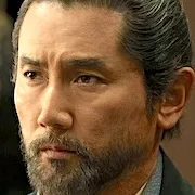 Masahiro Motoki portraying Murashige Araki