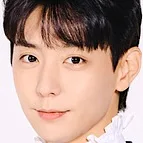 Hyun Woo
