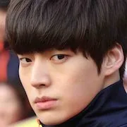 Ahn Jae-hyeon as Kim Won-ho