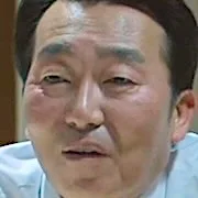 Kim Hak-Sun as Choi Hak-Sun