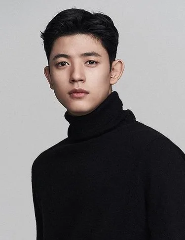 Portrait photograph of actor Park Solomon