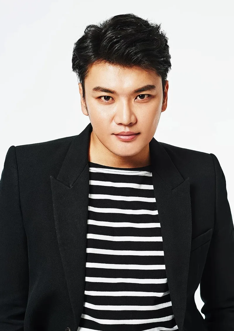 Kim Yoon-sung profile photograph