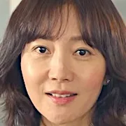Yum Jung-ah