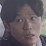 Lee Hak-Joo as Ma Dong-Hyeok
