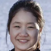 Jin Ji-hee as Min-kyung