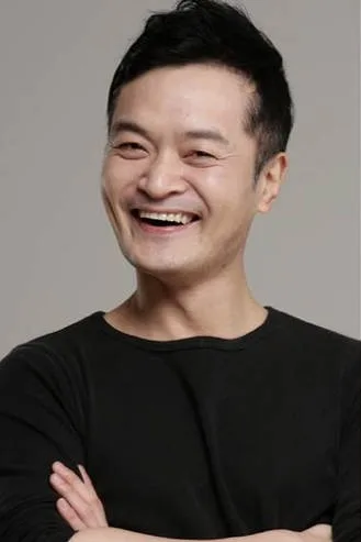 Portrait photograph labeled Park Young-Soo-1977-p1