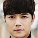 Seo Do-Young as Kang Joon-Hee