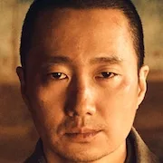 Park Hae-Il as Monk Shinmi