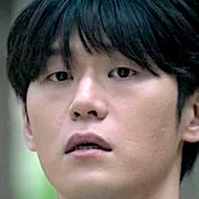 Lee Hak-joo as Son Kyung-chan