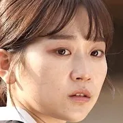 Actress Kim Seul-Gi