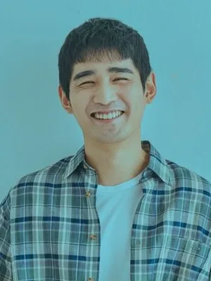 Promotional portrait of actor Hwang Joon-Pil