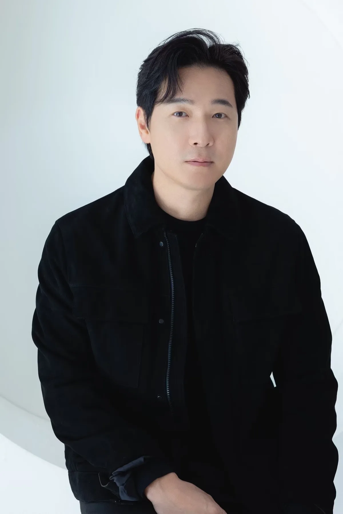Profile photograph of South Korean actor Kim Young-Jae